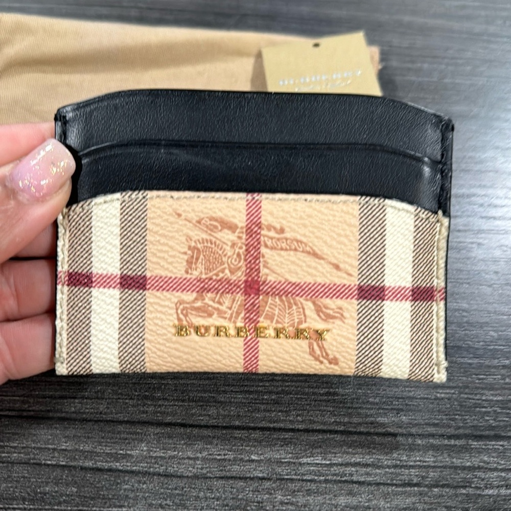 BURBERRY CARD HOLDER